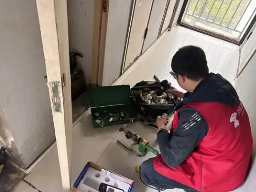 前置过滤器装在水表前还是水表后？安装位置怎么判断？